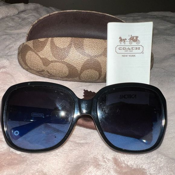 NWOT * RARE * AUTHENTIC BLUE FRAMED COACH SUNGLASSES.